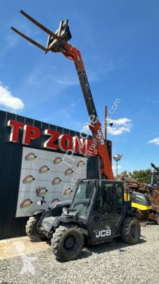 Teleskopický manipulátor JCB 525-60 t4 à 32 900...