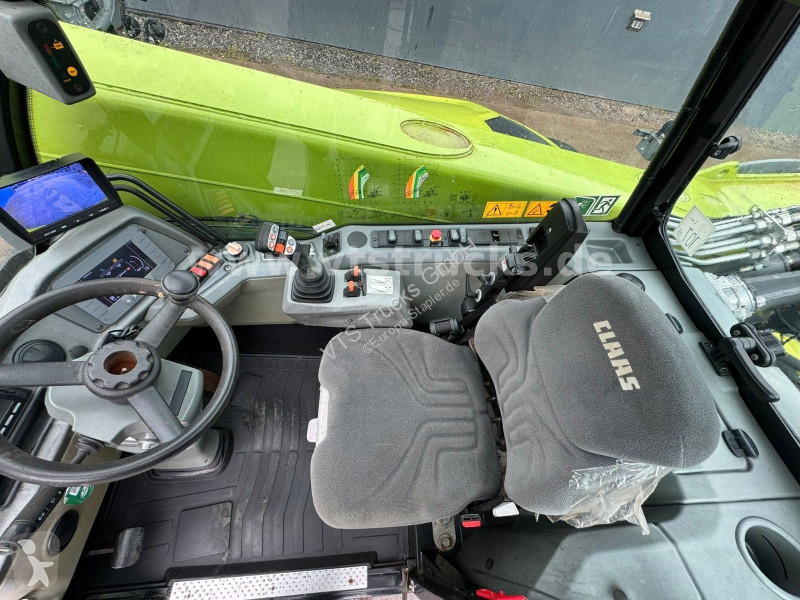 رافعة شوكية تلسكوبية Claas Claas Scorpion 746...