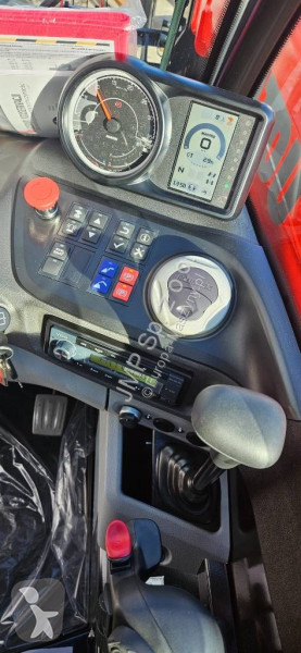 Teleskopický manipulátor Manitou MT 735 75D ST5...