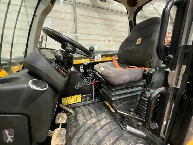 Teleskopisk truck JCB