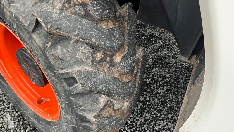 رافعة شوكية تلسكوبية Bobcat T35.105LB...