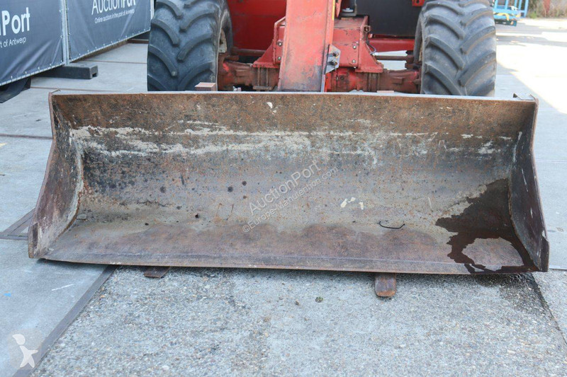 Teleskopický manipulátor Manitou MLT628T