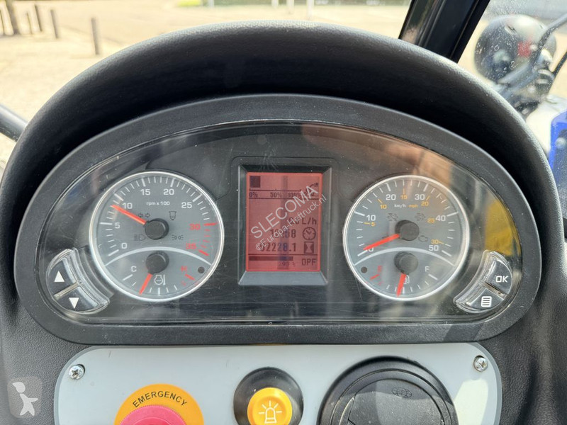 رافعة شوكية تلسكوبية New Holland LM5.25 Verreiker