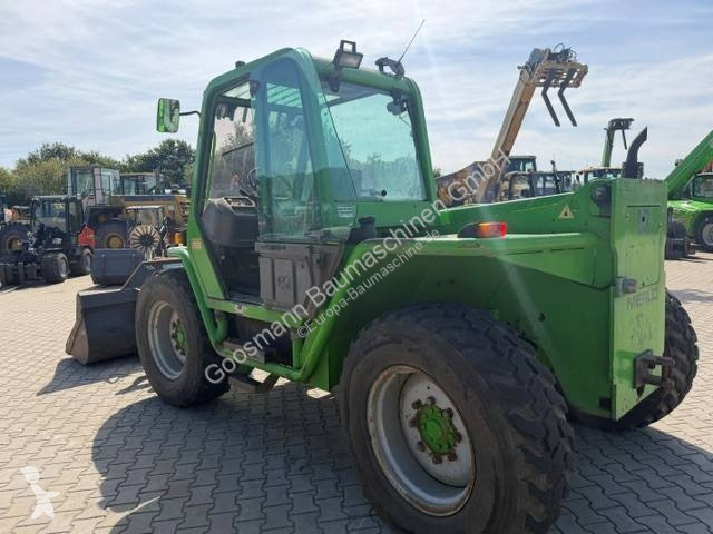 Телескопичен товарач Merlo P 32.7