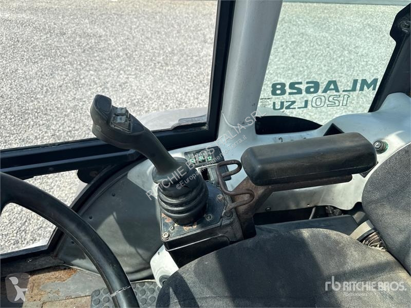 Телескопічний навантажувач Manitou MLA628-120...