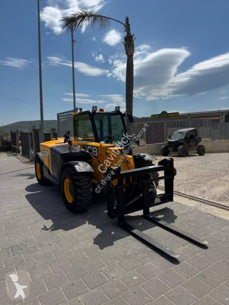 伸缩臂叉车 JCB 525-60