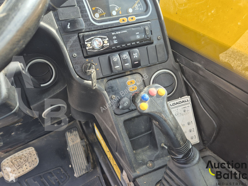 Teleszkópos targonca JCB