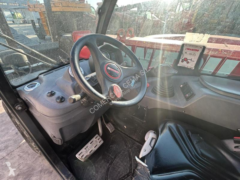 رافعة شوكية تلسكوبية Manitou