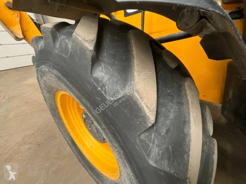 Chariot télescopique JCB