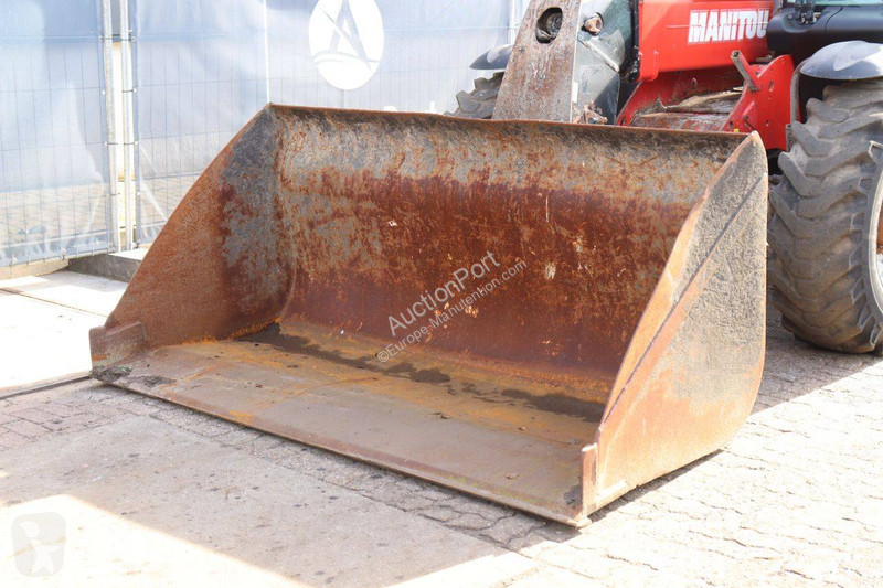 Teleskopický vozík Manitou MT835 ST3B