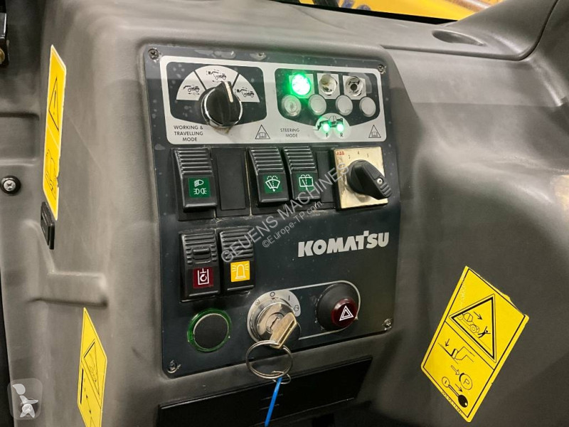 Teleskopisk truck Komatsu WH 613
