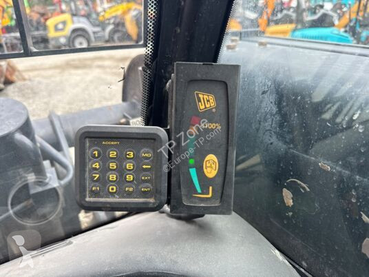 Chariot télescopique JCB