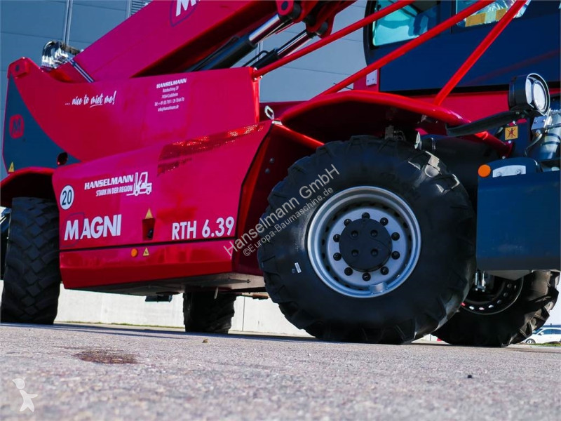 Încărcător telescopic Magni RTH 6.39 Drive
