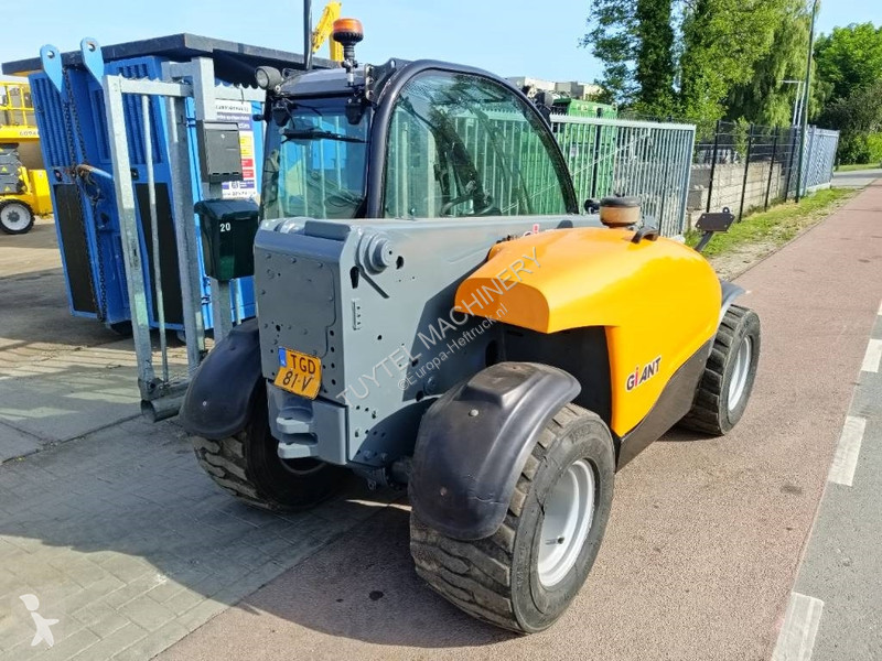 Încărcător telescopic Giant 4548 Tendo...