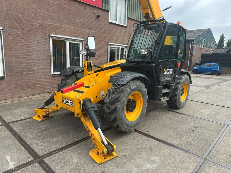 Chariot télescopique JCB 535V125 , 1229...