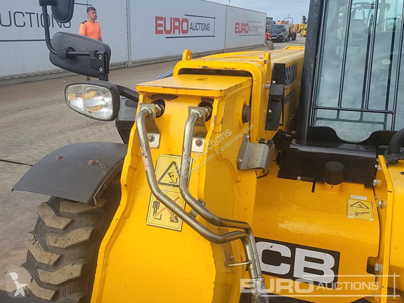 Teleskopický vozík JCB 525-60 Hi Viz