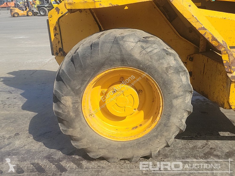 Teleskopický vozík JCB 525-67