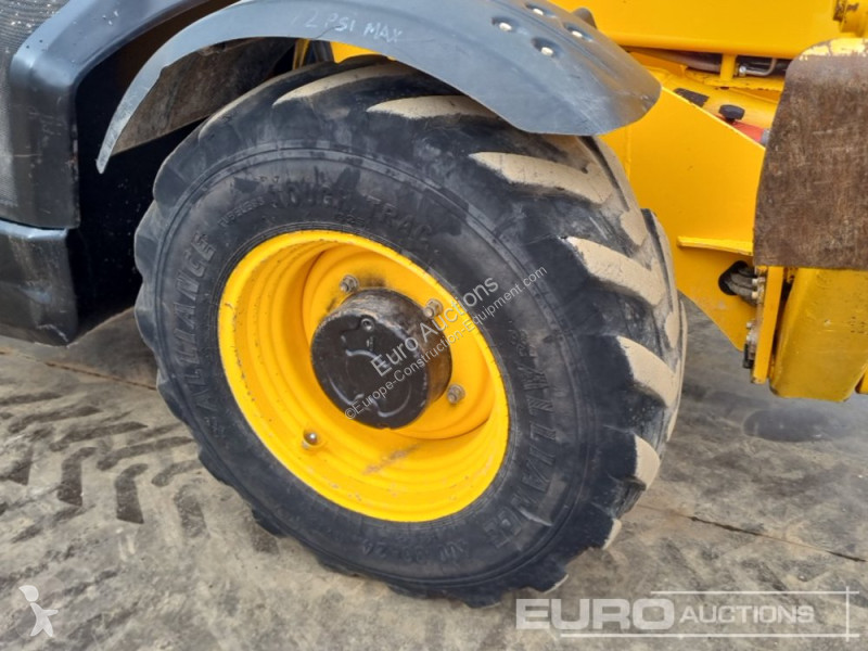 Teleskopický vozík JCB 540-140 Hi Viz