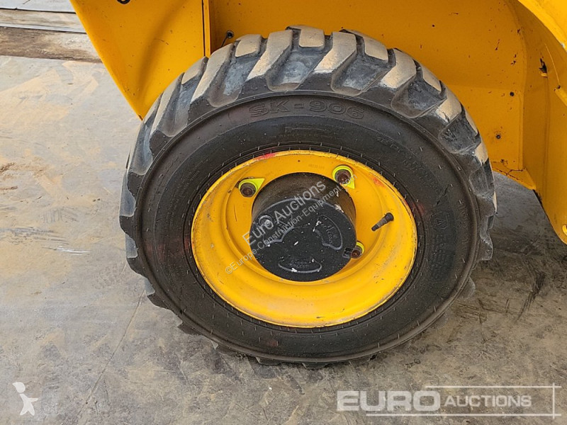 Teleskopický vozík JCB 520-40