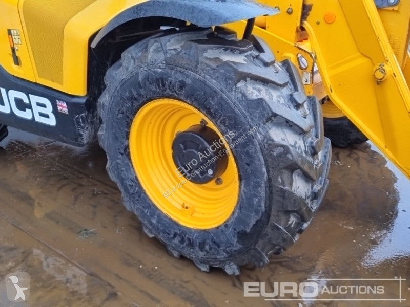 Teleskopický vozík JCB 531-70