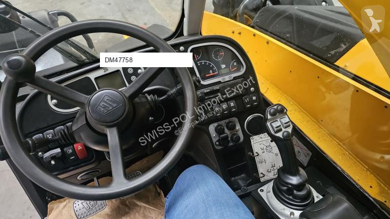 Teleskopický vozík JCB Super Agri