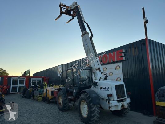 رافعة شوكية تلسكوبية JCB 528-70 à 18 500 € ht
