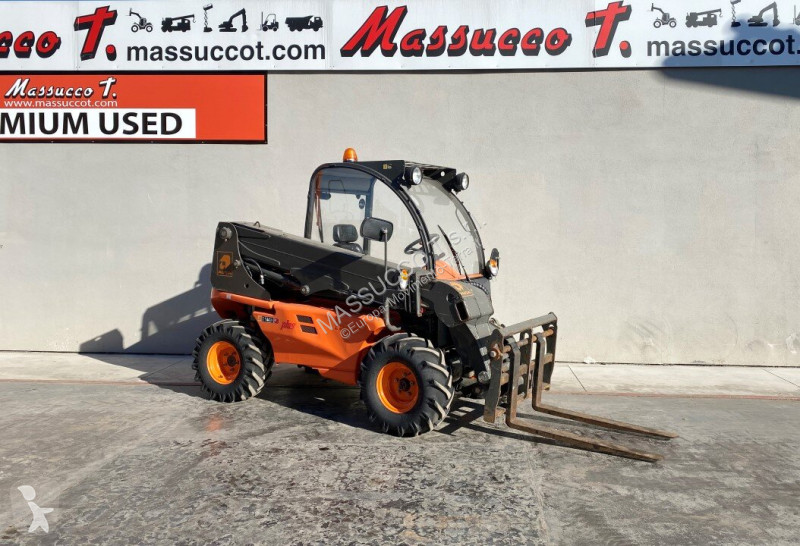 Teleskoplastare Ausa T144