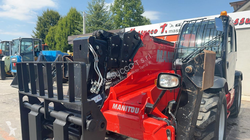 رافعة شوكية تلسكوبية Manitou