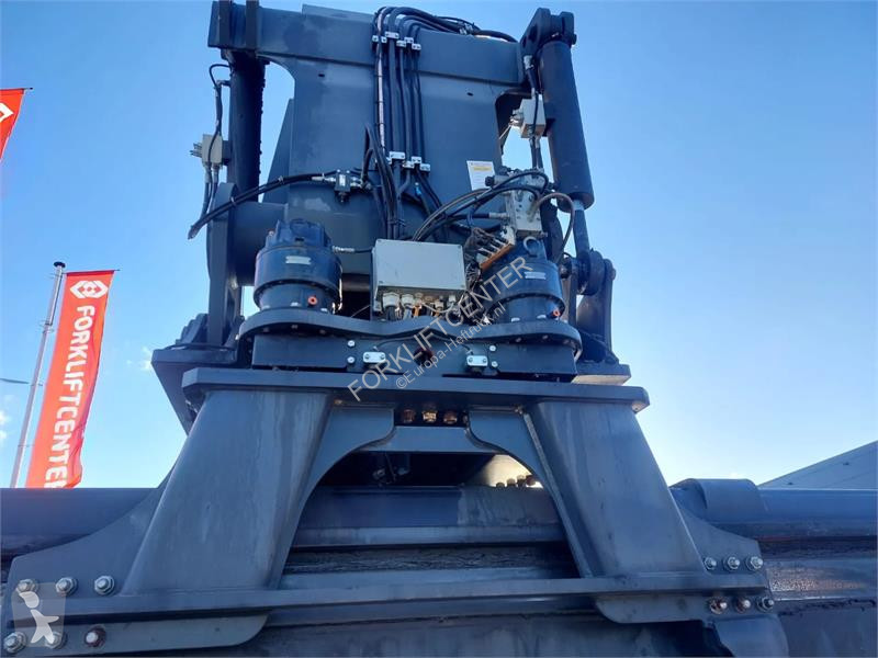 Телескопичен товарач Konecranes SMV 4127 TC5