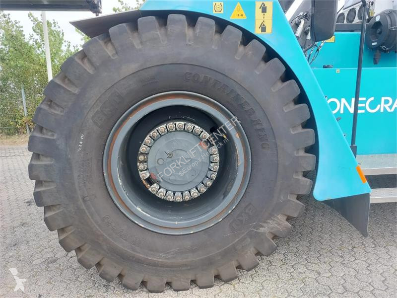 Телескопичен товарач Konecranes SMV 4531 CB5