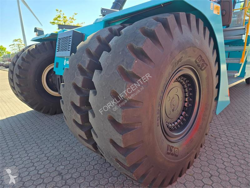 Teleskopický manipulátor Konecranes SMV 4632 TC5