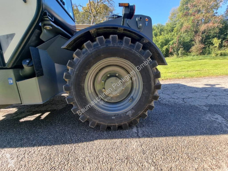 رافعة شوكية تلسكوبية Liebherr T 32-7