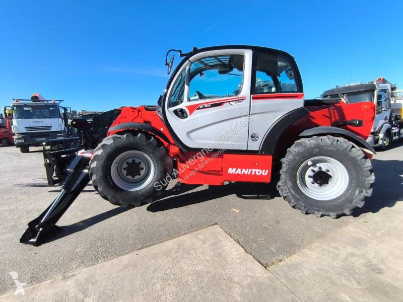 رافعة شوكية تلسكوبية Manitou Privilège