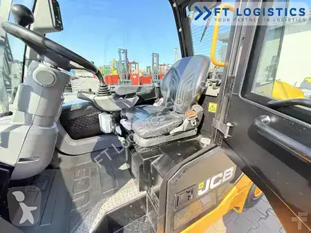 Teleskopický manipulátor JCB