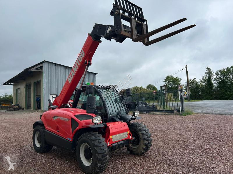 Teleskopický manipulátor Manitou  MT625