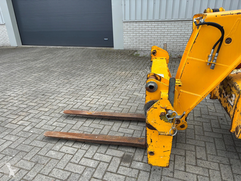 رافعة شوكية تلسكوبية JCB HiViz telehandler,...