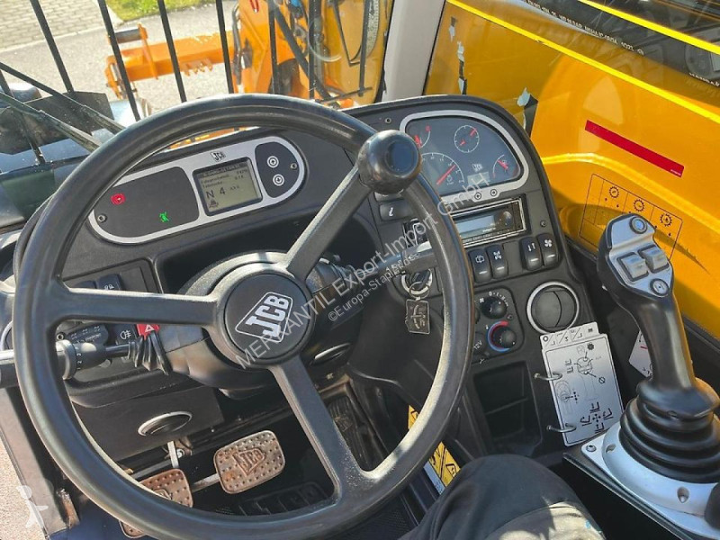 رافعة شوكية تلسكوبية JCB Agri Super Teleskoplader
