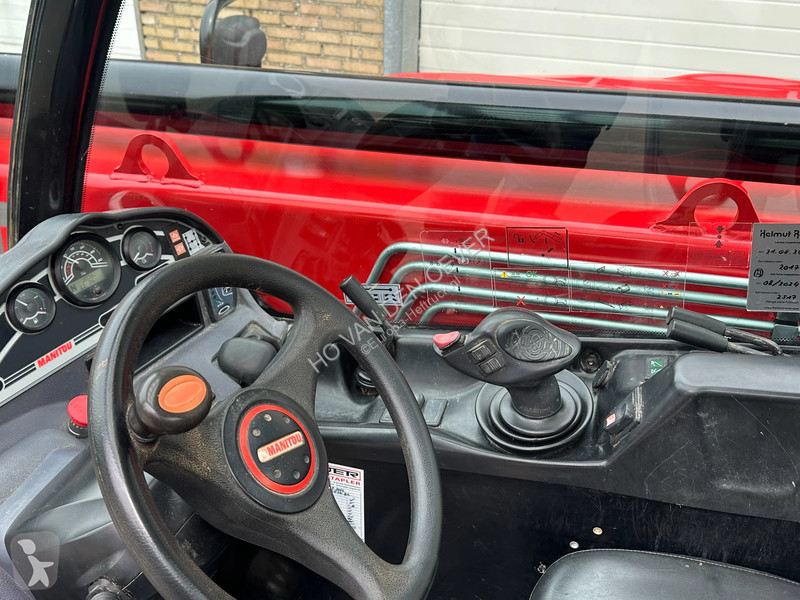 Teleskopický manipulátor Manitou MT1033