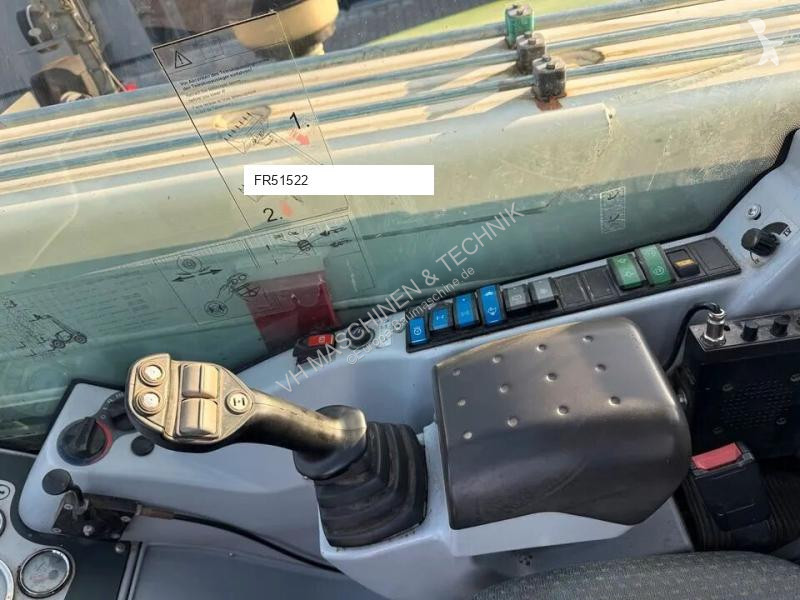 Телескопический погрузчик Claas 7040