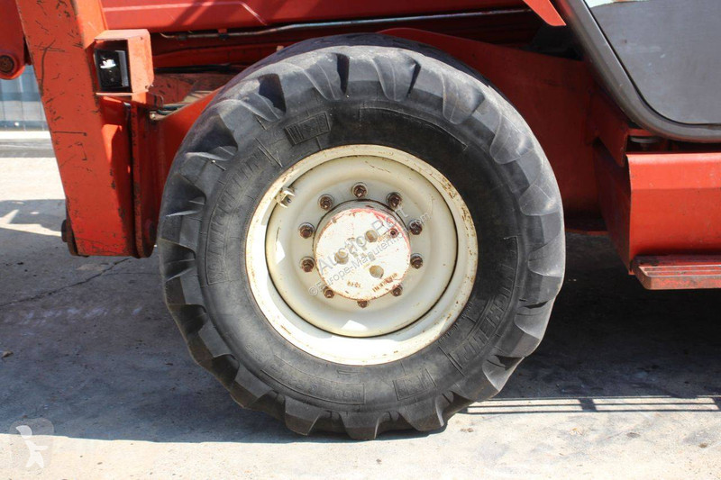 Телескопический погрузчик Manitou MT1337SLT