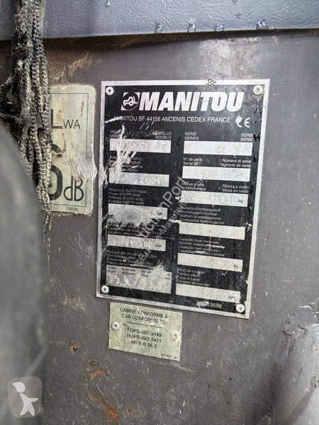 Teleskopický manipulátor Manitou MLT627T