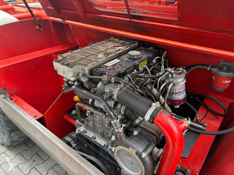 Teleskopický manipulátor Manitou MRT 2145
