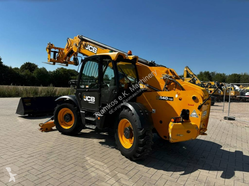 Carretilla telescópica JCB HiViz...
