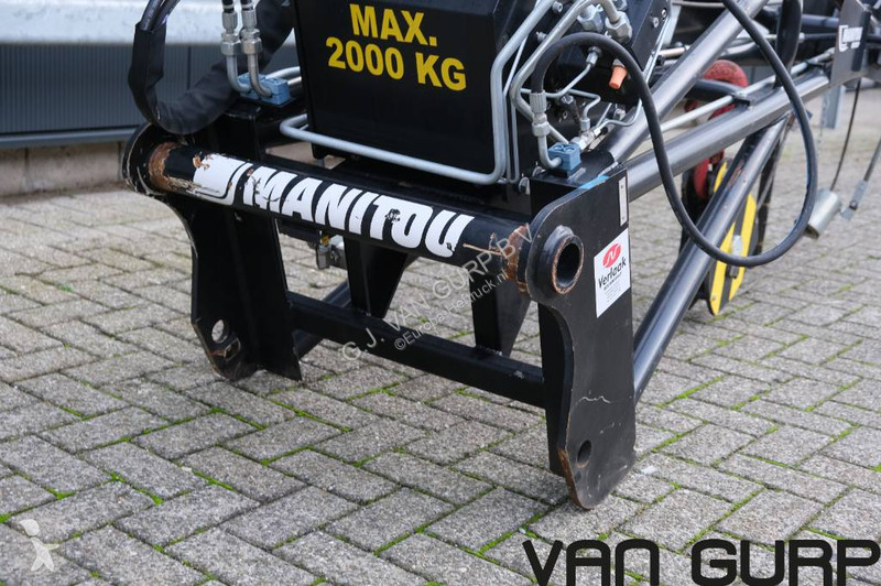 رافعة شوكية تلسكوبية Manitou PT 2000 Lier...
