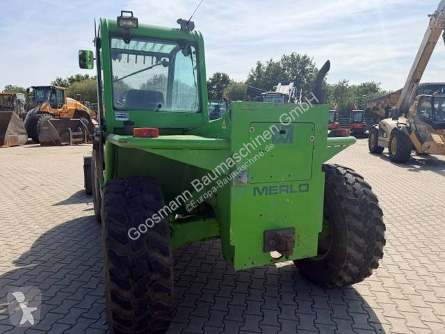 Телескопичен товарач Merlo P 32.7