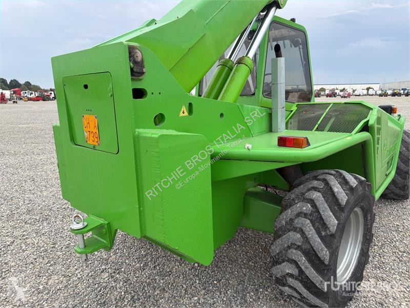 Телескопічний навантажувач Merlo P60.10EV