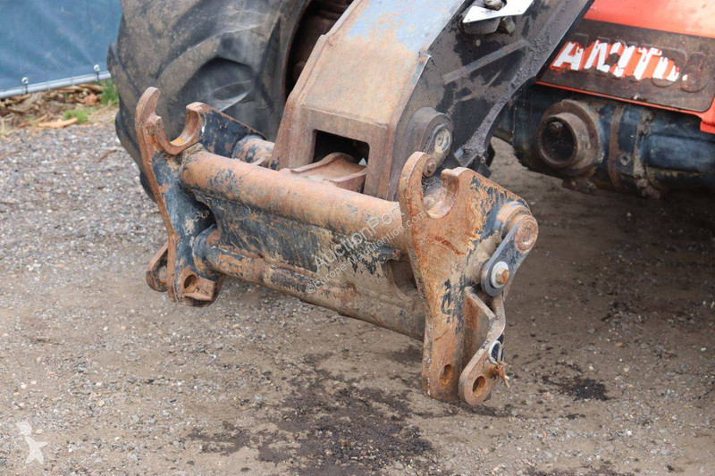 伸缩臂叉车 Manitou