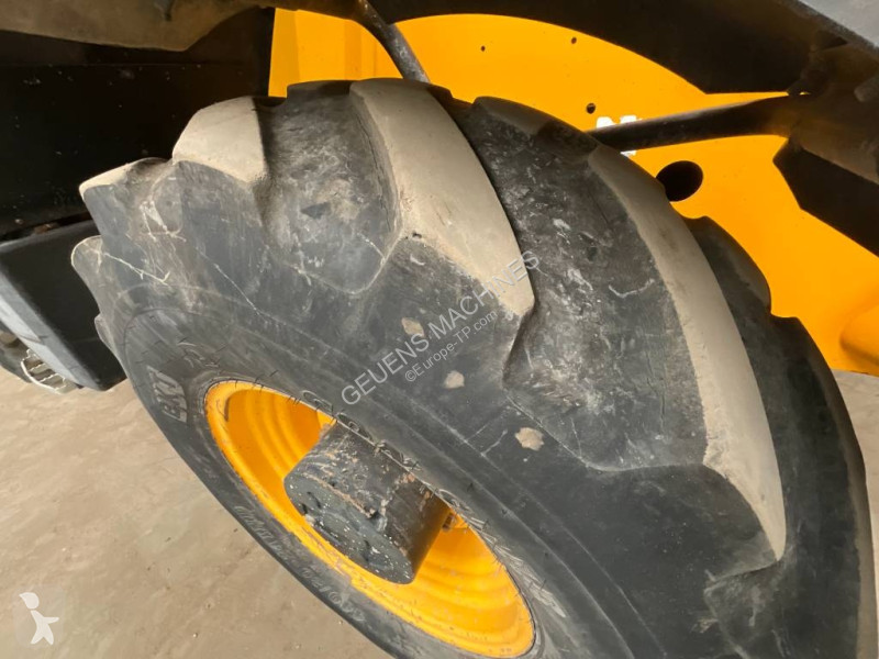 Chariot télescopique JCB