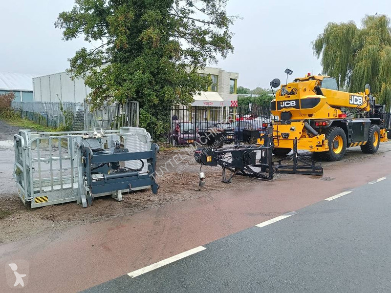 Chariot télescopique JCB 5.5-21 21 m 5,5 T...