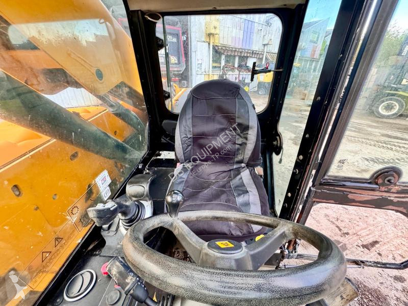 رافعة شوكية تلسكوبية JCB  525-60  Chariot...
